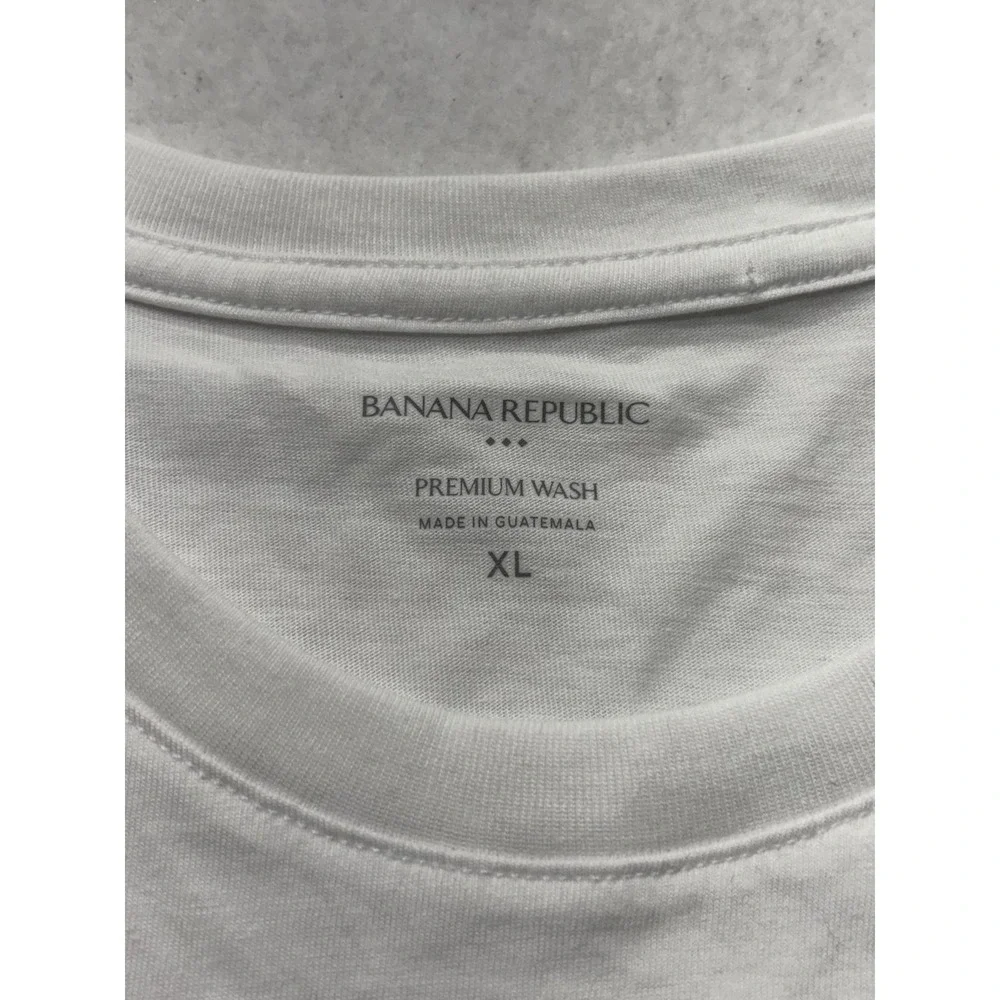 Banana Republic brand banana